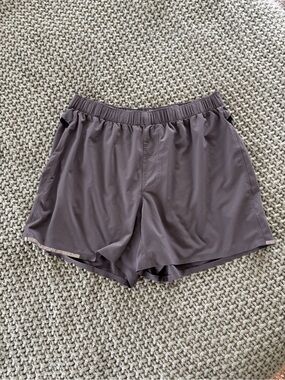 lulu lemon men’s athletic running shorts